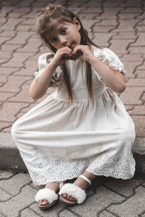 Detské sandálky na suchý zips s kožušinou Biele Rosavere