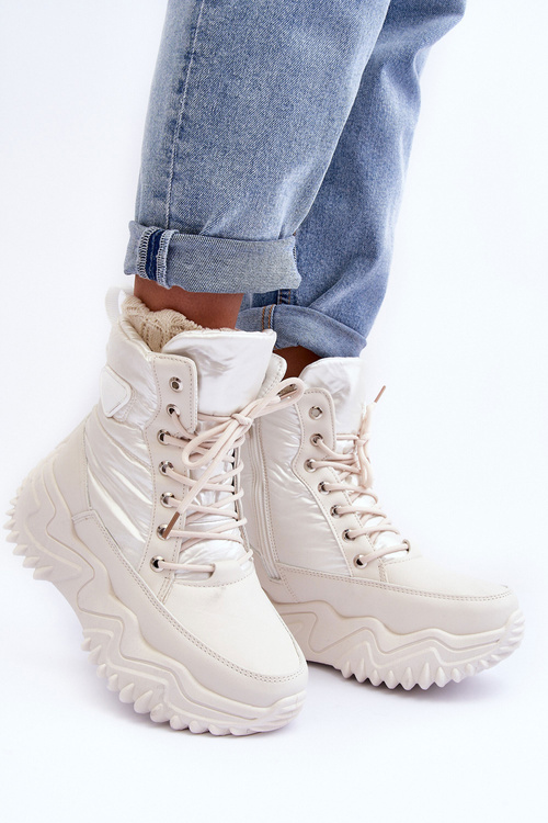 Izolované topánky na masívnej lanleh ľahkej béžovej plošine