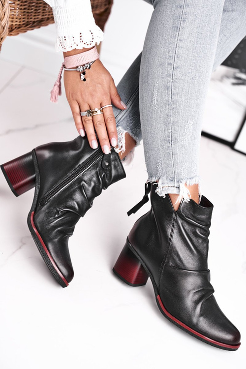 Dámske topánky na Post Maciejka Czarne 04757-01