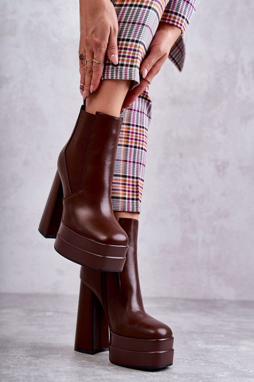 Dámske kožené topánky na masívnom hnedom päte Jones