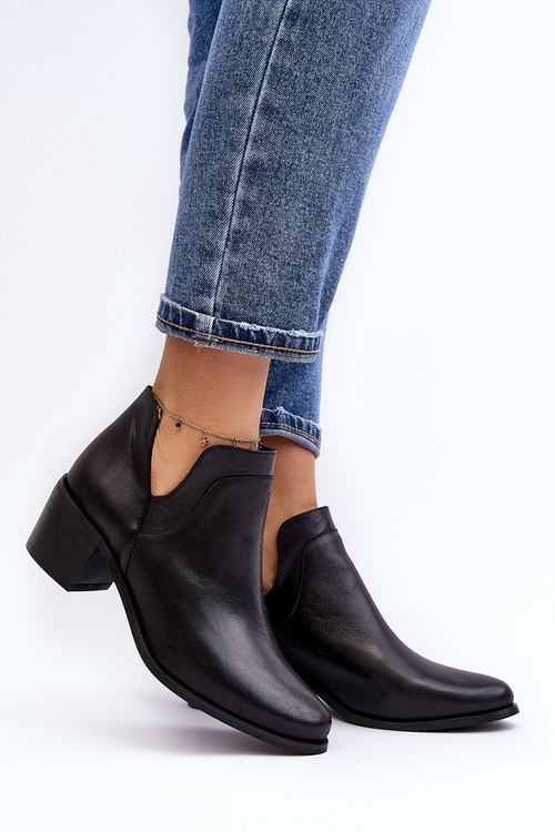 Kožené topánky s vysokými výrezmi