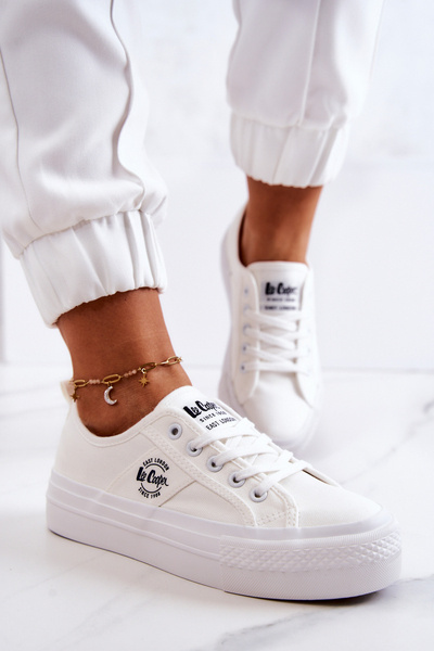 Tenisky na bielej platforme Lee Cooper LCW-22-31-0837L
