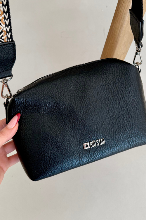 Malá kabelka S ozdobným páskem Big Star OO574091 Černá