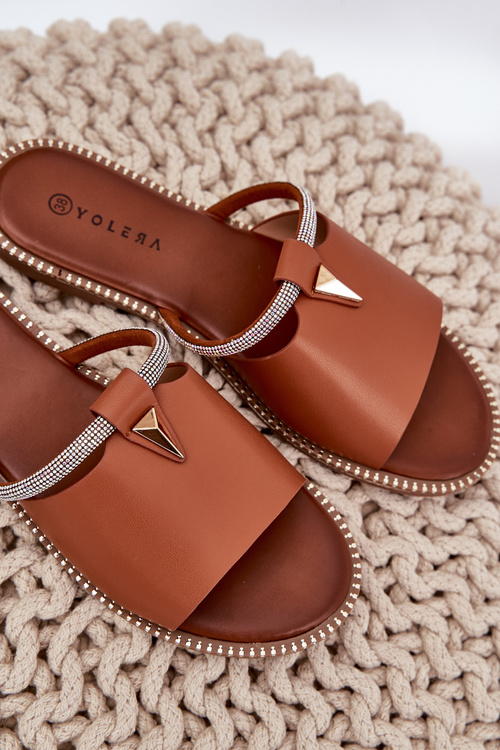 Eko Kožené Šľapky S Plochým Opätkom A Dekoratívnym Pásom Camel Hirtewi