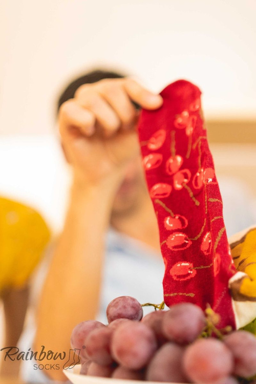 Duhové ponožky 1 pár ponožek Newyorský tvarohový koláč s třešní