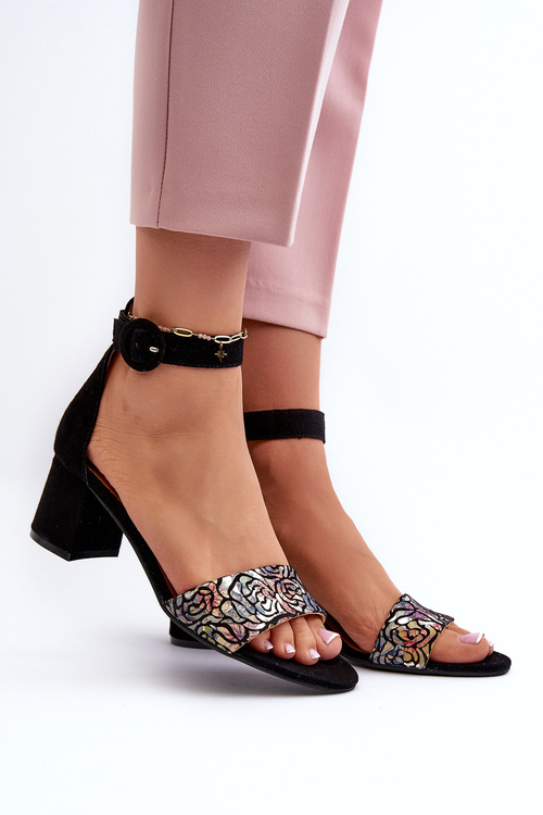 Zamšové sandále na opätku Maciejka 04141-48 čierne