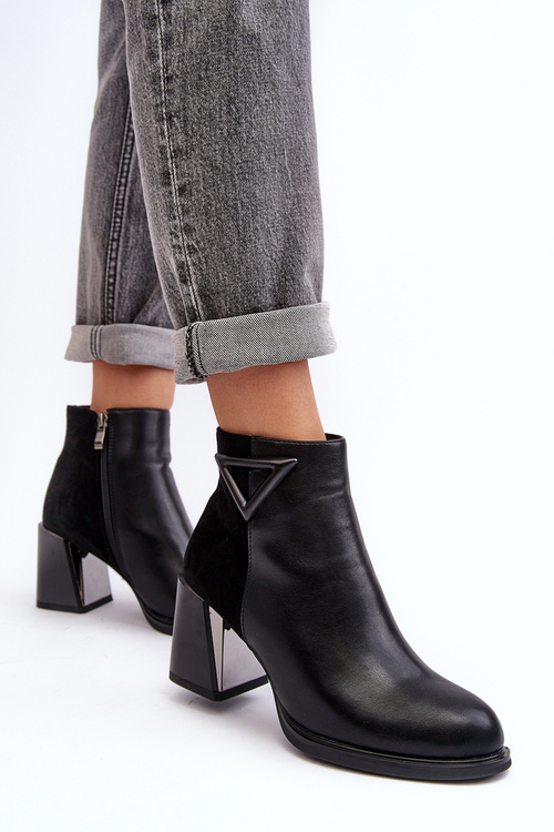 Kožené dámské boty na sloupku D&A CR8171 černé