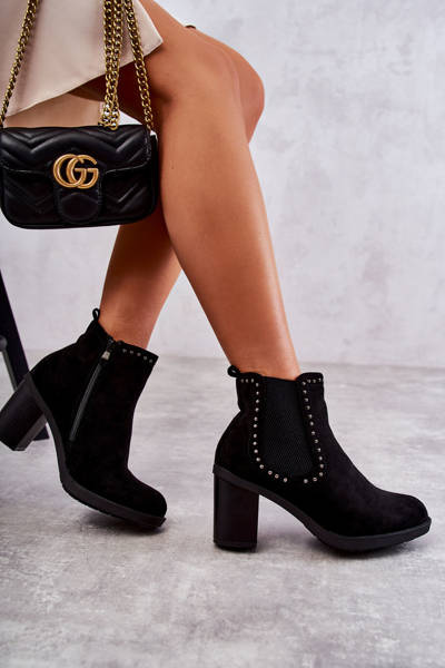 Semišové Boty S Cvoky Na Sloupek černé Cambia