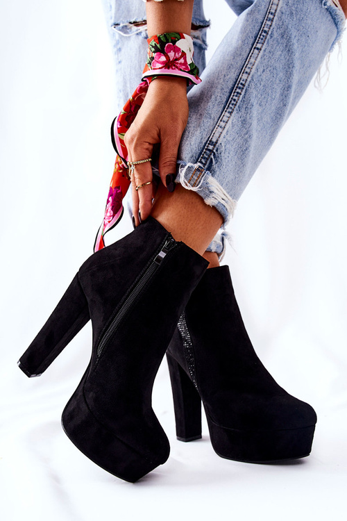 Semišové Boty Na Vysoké Podpatku Černe Sarsea