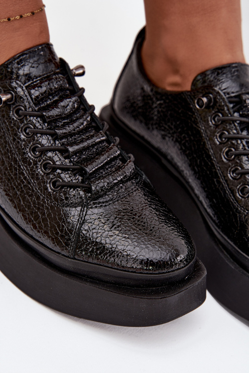 Kožené lakované dámske poltopánky na platforme Artiker 57C2041 Čierne