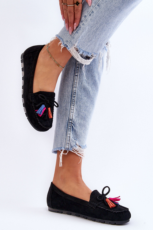 Semišové mokasíny s lukom a strapcami čierna Dorine