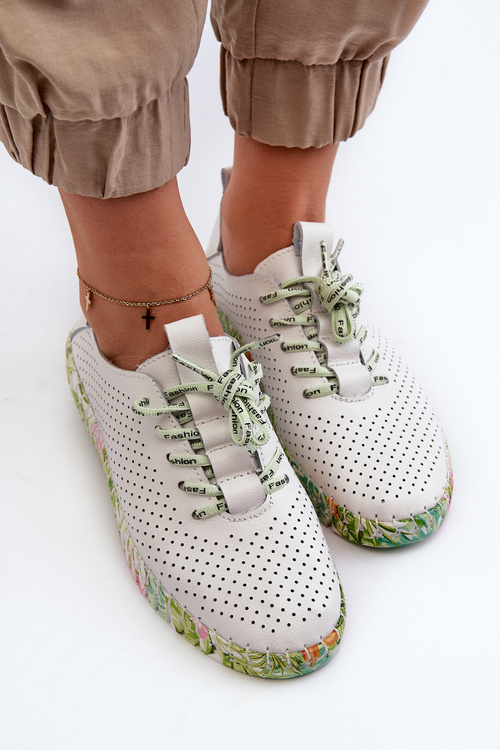 Dámské kožené polobotky se šněrováním bílé Farnalea