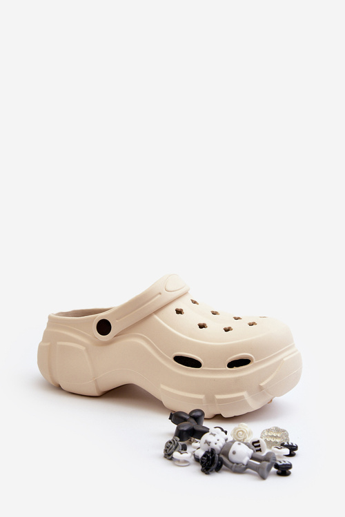 Pěnové Dámské Lehké Žabky Na Masivní Podrážce Béžové Matirra