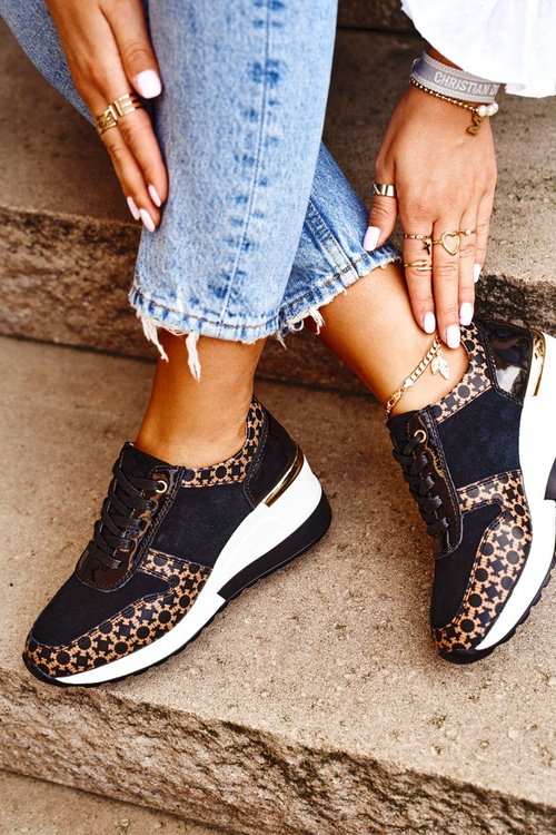 Dámske športové topánky Čierne a biele metronus