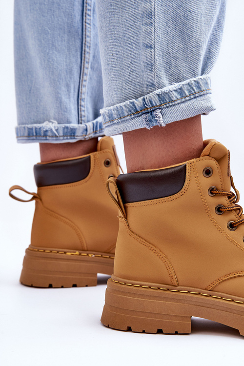 Dámske topánky izolované hnedé topánky Corbin