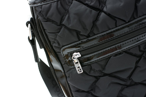 Pikowana Czarna Torebka Listonoszka Nobo