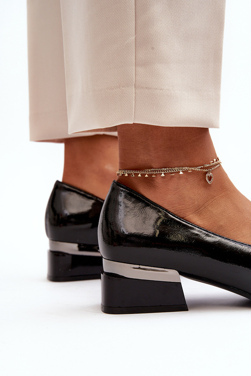 Dámské lakované polobotky na nízkém podpatku béžové Marilni