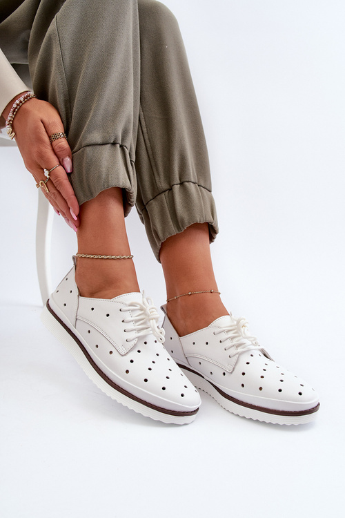 Bílé dámské kožené polobotky S.Barski LR182