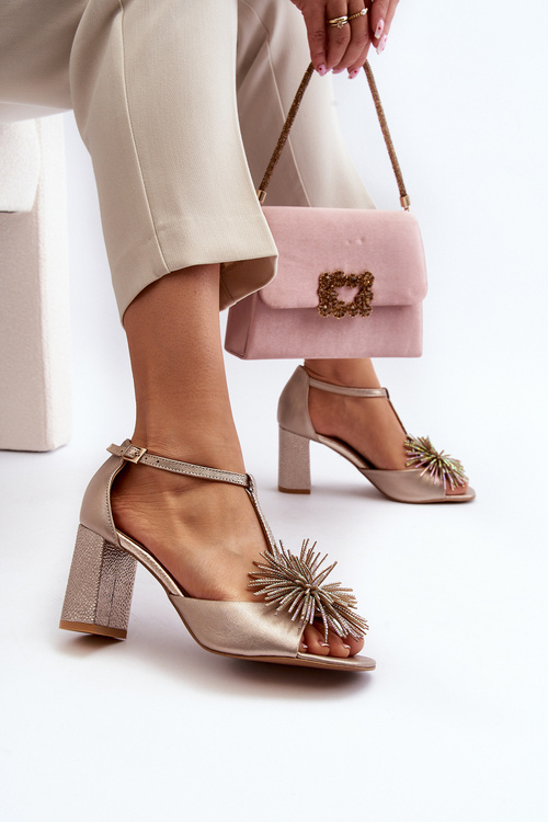 Kožené sandále na opätku s ozdobou Laura Messi 2758 Zlaté