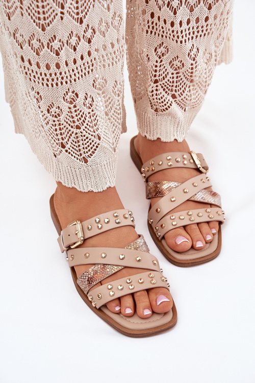 Ozdobené dámske sandále na plochom podpätku s páskami a prackou béžové Manitte