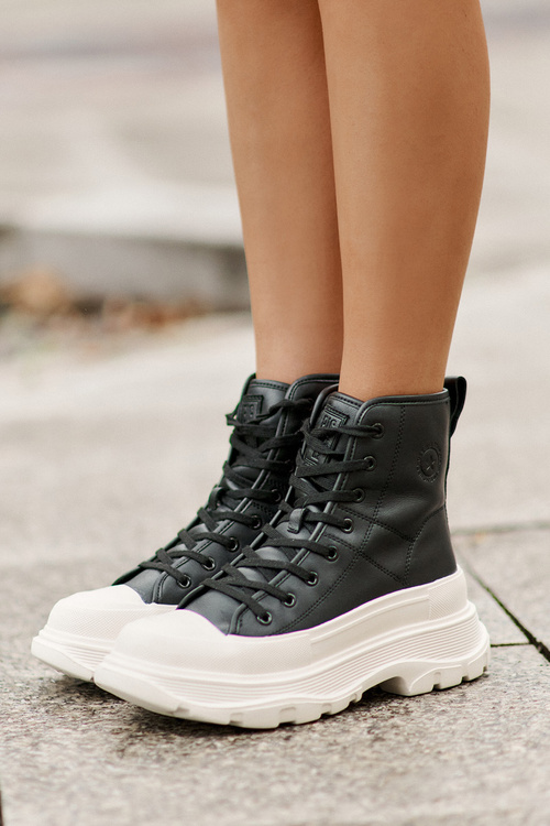 Kožené Zateplené Tenisky Na Masivní Platformě Big Star OO274A599 Černé