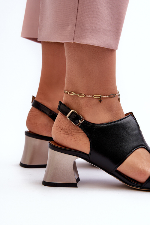 Dámske kožené sandále na opätku Maciejka 06566-01 čierne