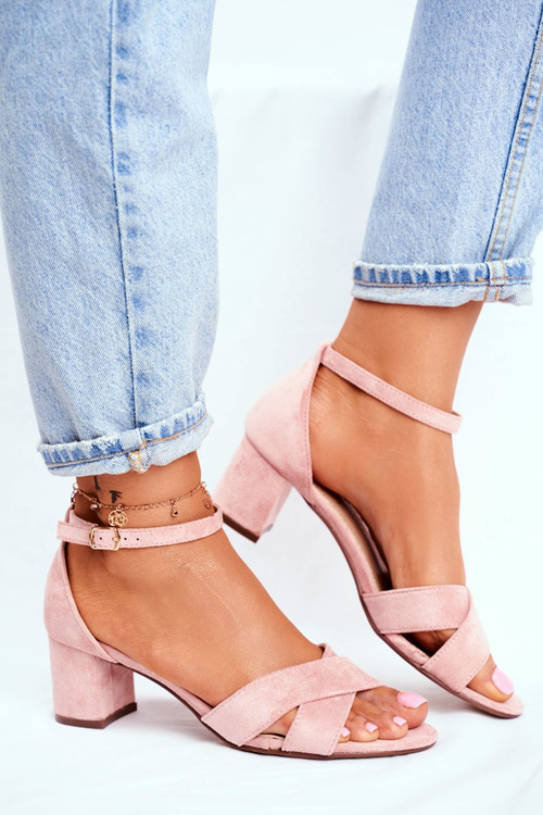 Semišové sandále na ružovom post nela