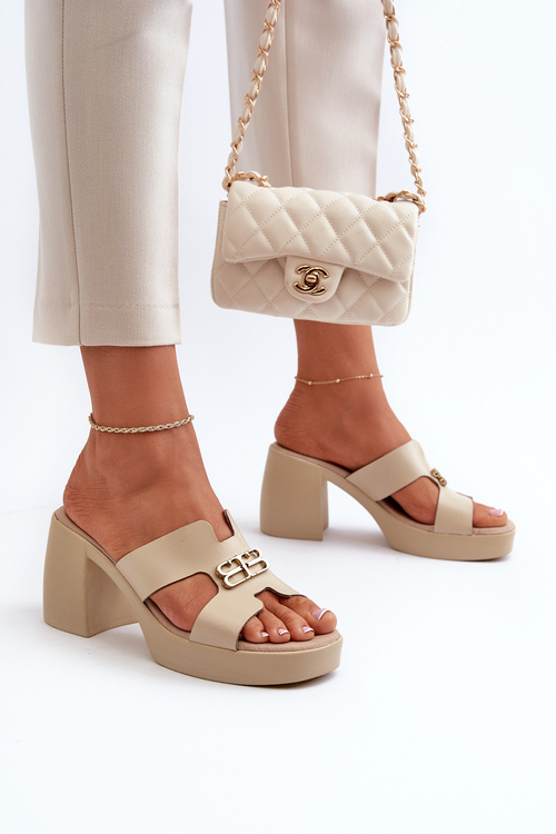 Zazoo 40419 Kožené Dámské Žabky S Výřezy A Ozdobou Beige