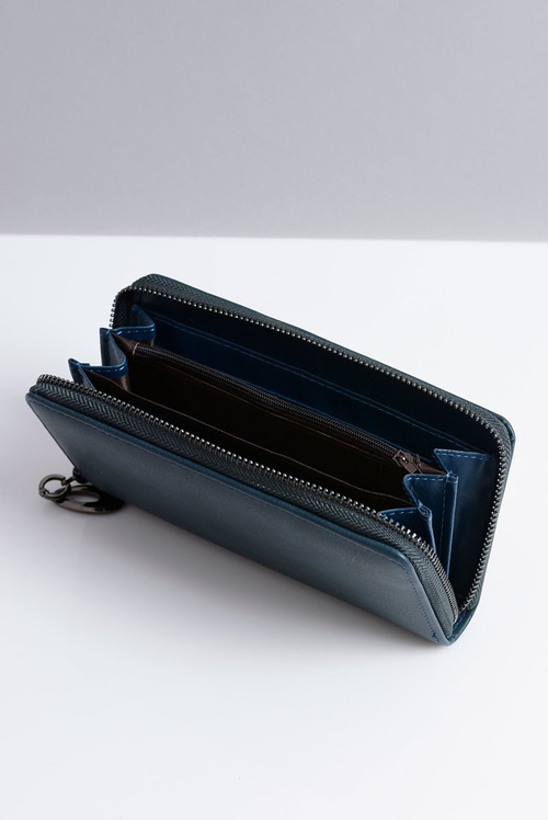 Duży Damski Granatowy Portfel z Ćwiekami