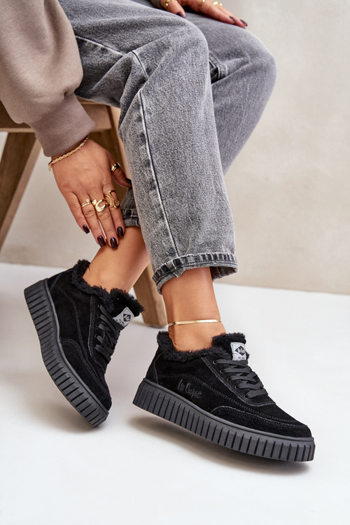 Kožené dámske sneakersy zateplené kožúškom čierne Lee Cooper LCJ-24-01-2973
