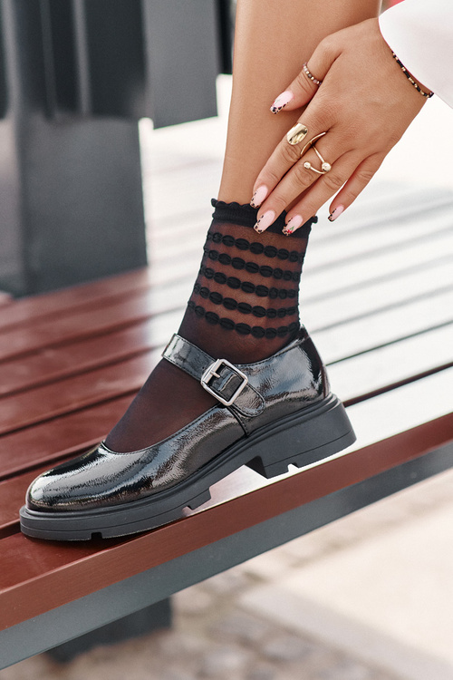 Lakované Dámske Poltopánky S Pásikom Čierne Vinceza 62179