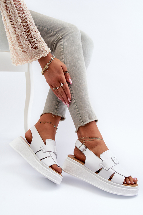 Dámske bielé kožené sandále na platforme a korkovom podpätku Vivitellia
