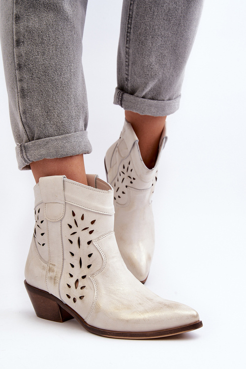 Kožené čižmy na nízkom opätku s výrezom 2870 Zazoo strieborné