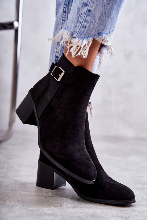 Semišové boty na sloupku Černá Vannes