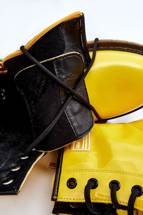 Ženské lakované izolované topánky goe ii2n4054 žltá