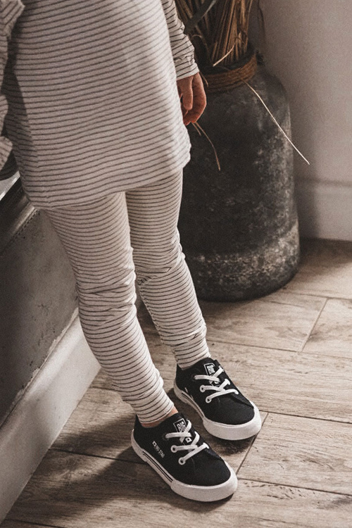 Tenisky vkĺzli veľkú hviezdu jj374169 čierna