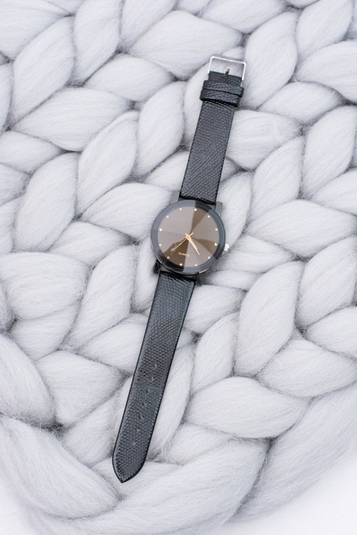 Elegant Ladies Black Watch on Belt