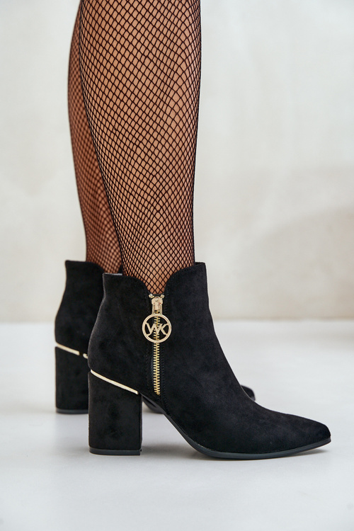 Dámské boty na podpatku s špičatými špičkami eko semiš černé Raisha