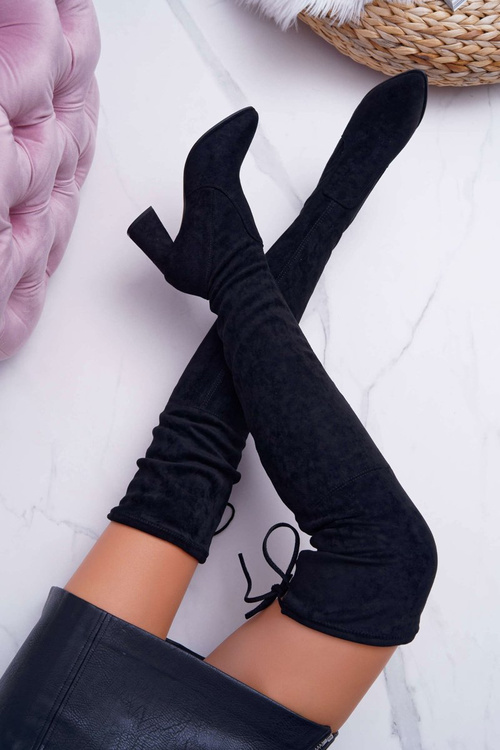 Dámske topánky na čiernom Bernet Suede Post