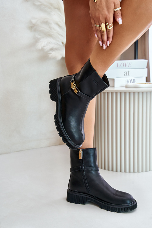 Kožené dámské boty s páskem zateplené GOE OO2N4150 Černé