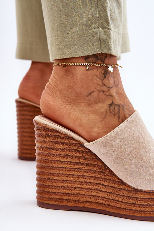 Lehké žabky na robustní platformě Béžové Good Vibe