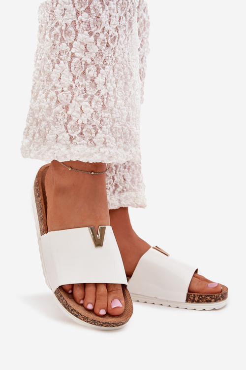 Dámske sandále na korkovej platforme s ozdobným detailom biele Vessira