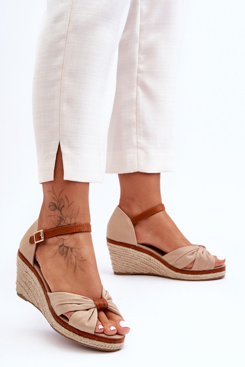 Sandály Na Koturnu Bežové Artista