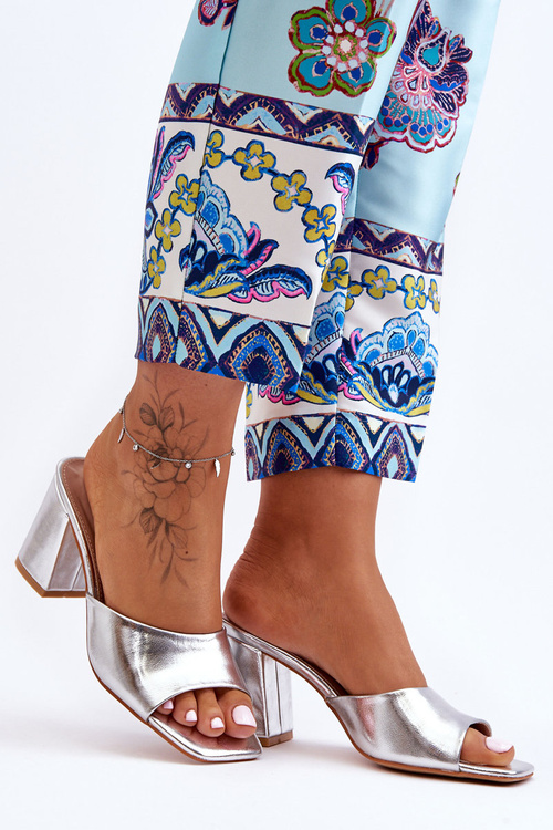 Dámska koža Classic Silver Flip -flops Loara