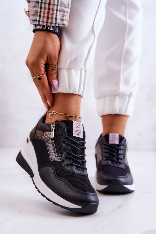 Dámské Tenisky On Wedge Cross Jeans JJ2R4027C černá