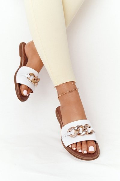 Kožené žabky s bielym reťazcom Nicole 2652