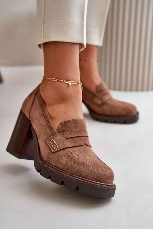 Dámske topánky na opätku s platformou z ekologického semišu čierne Vinceza 58105