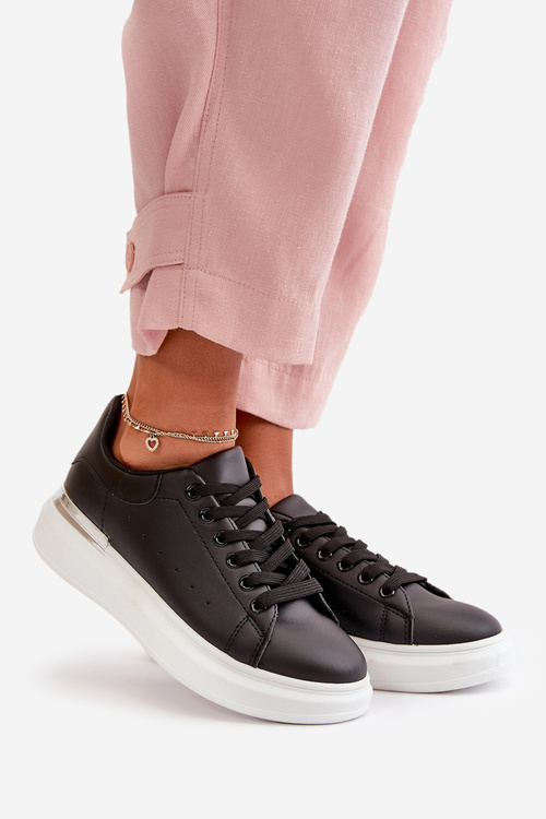 Nízke Dámske Tenisky Na Platforme Z Eko Kože Čierne Nevelena