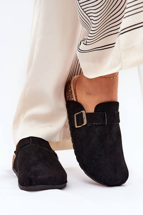 Dámske Šľapky a Na Platforme S Prackou Čierne Selio