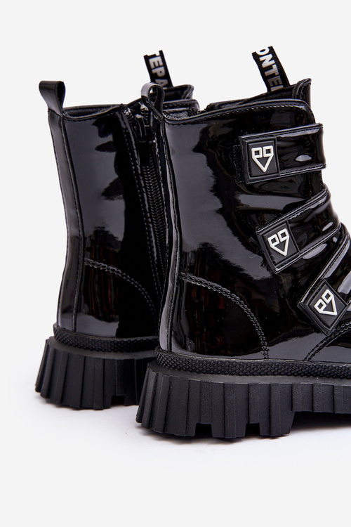 Maľované izolované dievčatá čierne rilina